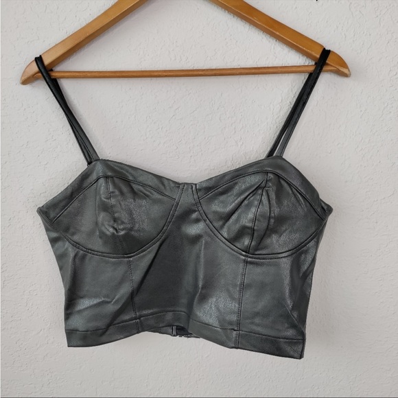 Guess black faux leather cropped bra bustier - Picture 2 of 3